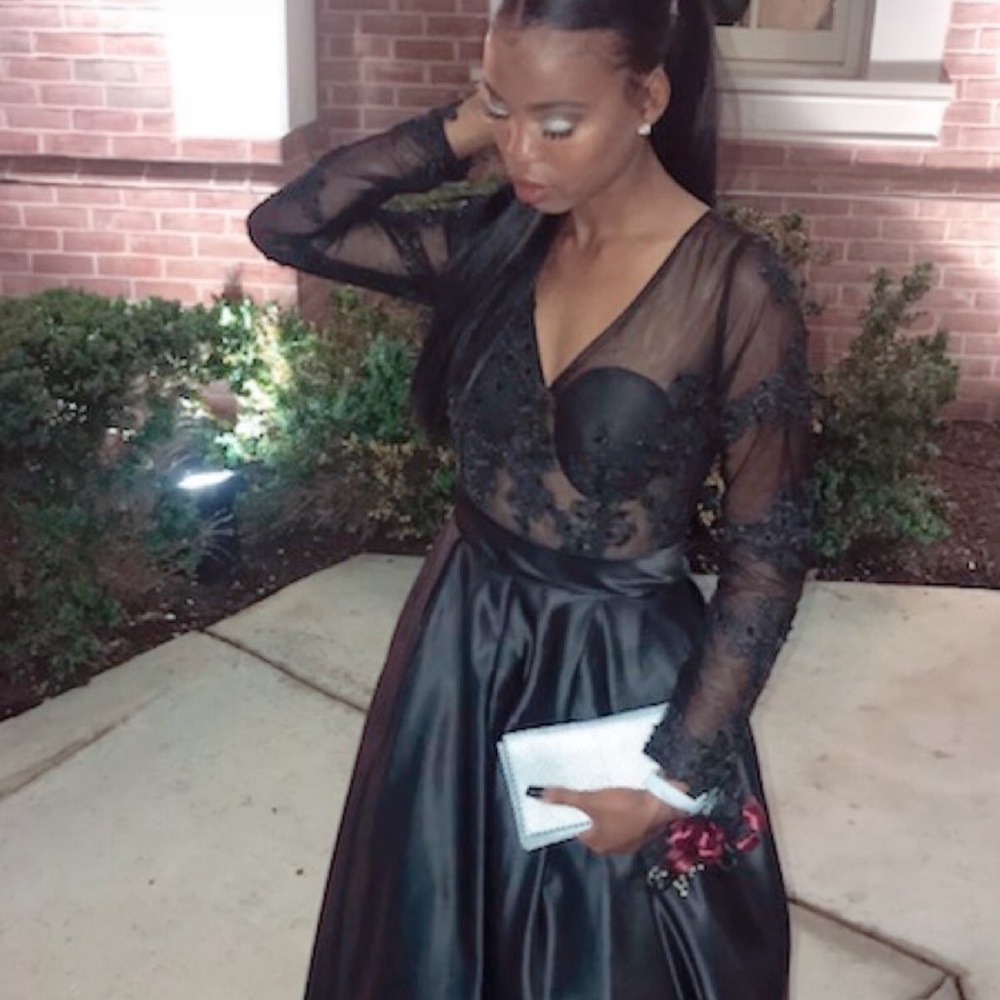 Black Lace Maxi Prom Dress